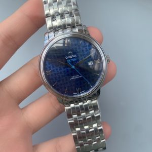 Alternative view of Butterfly-Flying Little Bear